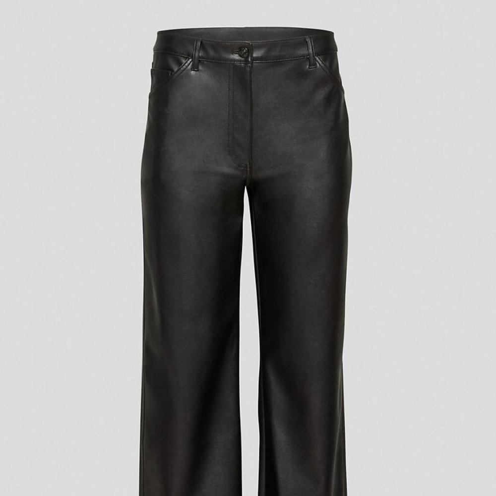 Aritzia Valeria Pant in Black - NWOT